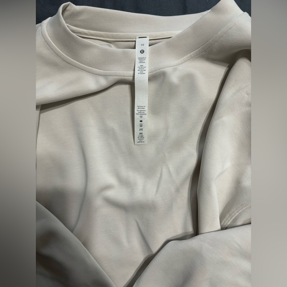 Lululemon Oversized Cropped Crew Sweatshirt - Picture 4 of 9